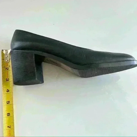 VIA MODA BLACK LEATHER ROUND  TOE BLOCK HEEL SHOES SIZE 40 - Picture 9 of 10